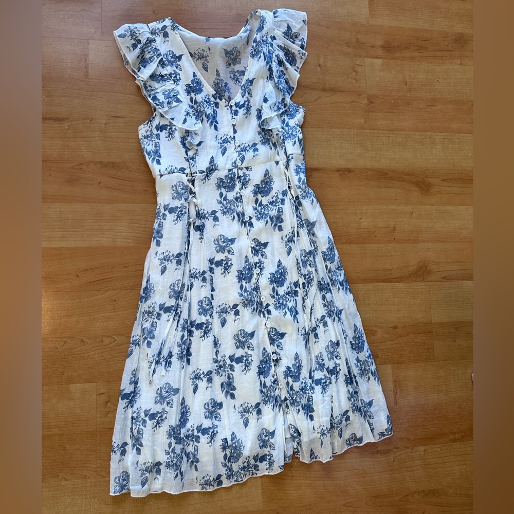 **Anthropologie J Glee White And Blue Floral Print Ruffled Flowy Dress!**